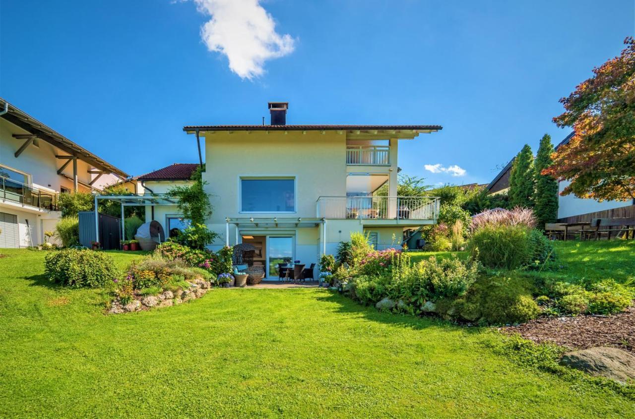 Haus Am Weinberg II Apartment Seekirchen am Wallersee Exterior foto